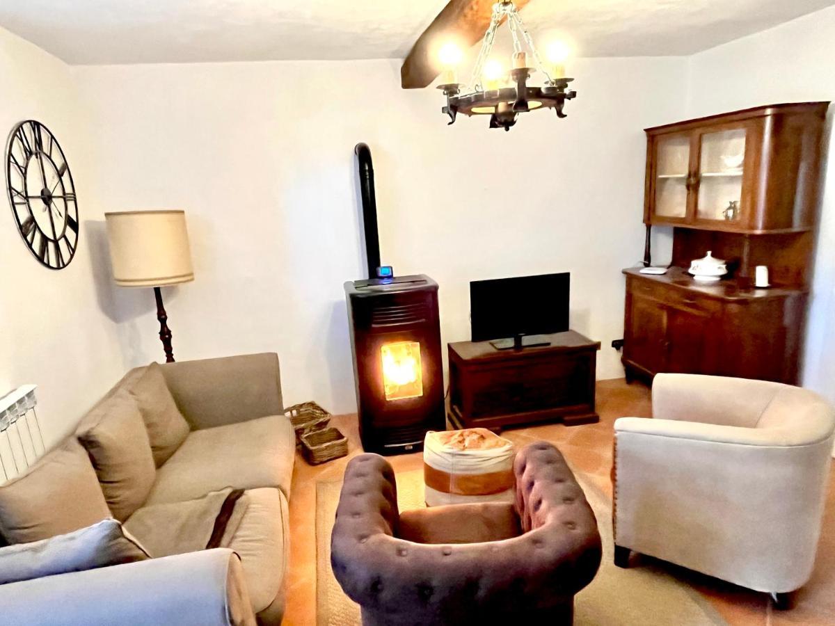 Apartment Casa Gianfrati Corfino Luaran gambar